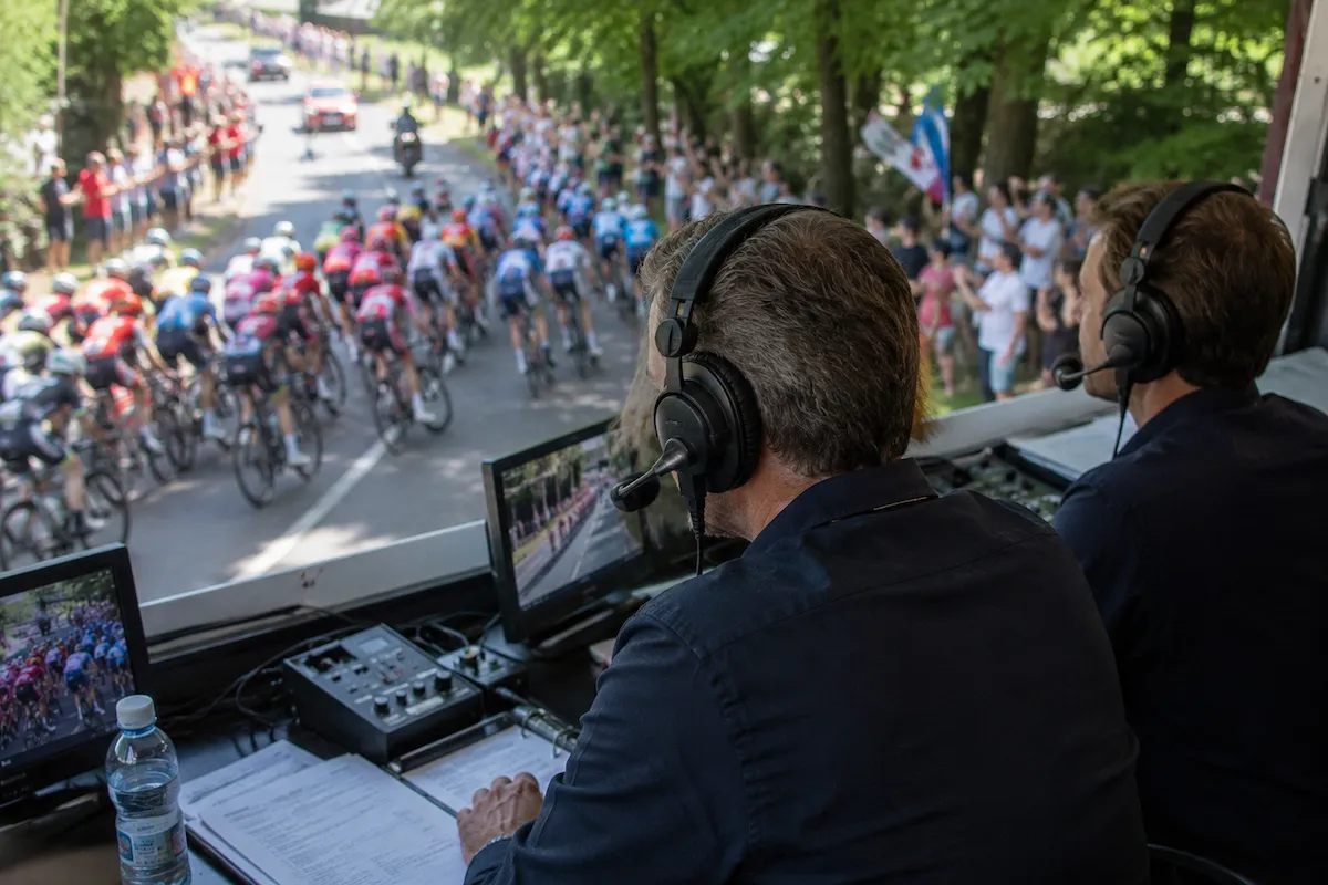 Hvem er kommentator på TV 2 i cykling?
