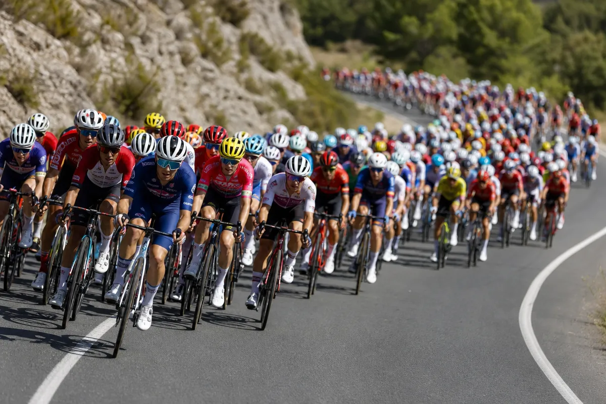 Hvem viser Vuelta a Espana?