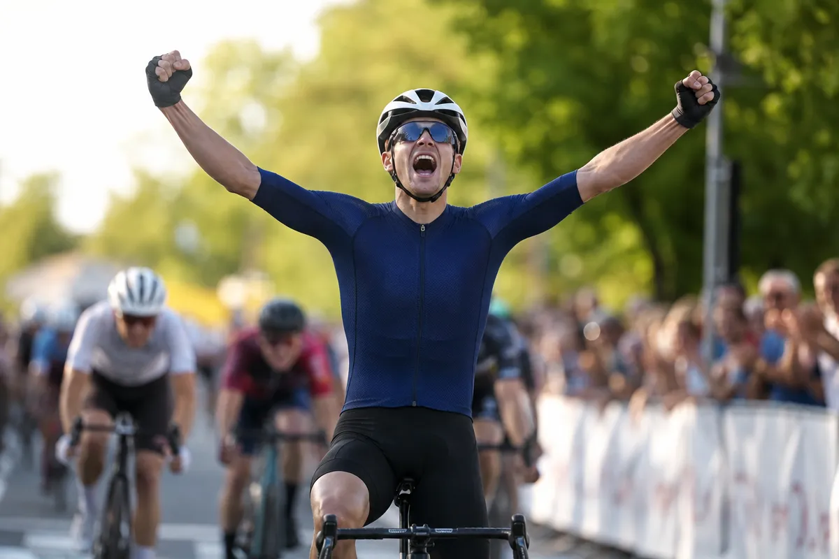 Hvilke cykelryttere har vundet alle 5 monumenter?